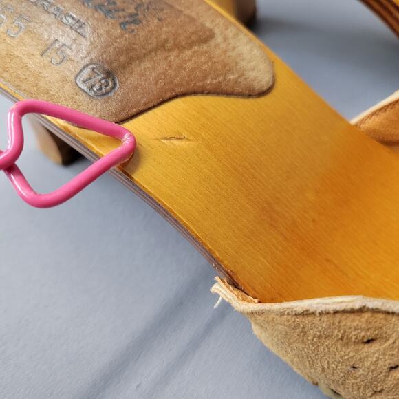 Vintage 70s Town Flair Wooden Sandals Heels Eyelet Womens 8B Tan Suede Shoes - Picture 11 of 15